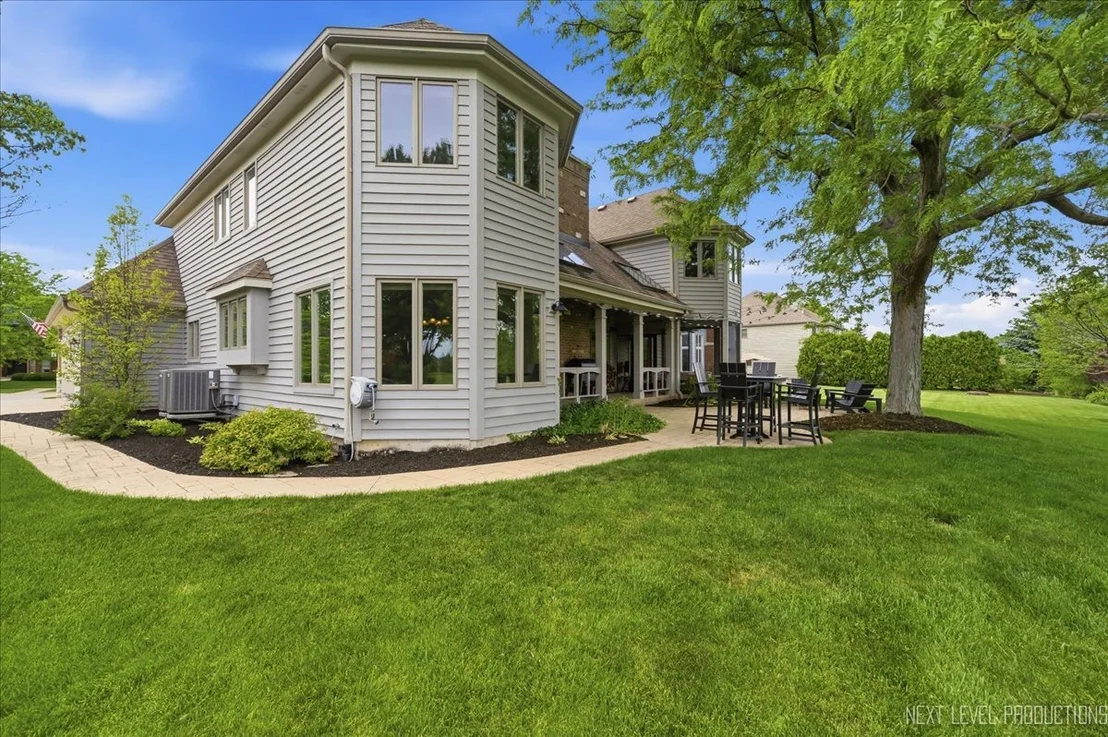 Photo of 2460 Bird Lane