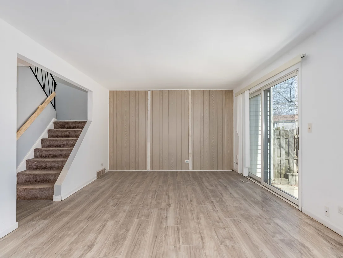 Photo of 555 Monroe Road