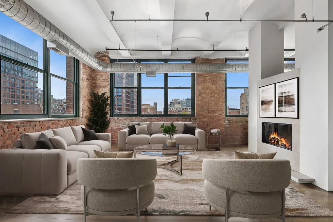 Photo of Unit 410 at 1000 W WASHINGTON Boulevard
