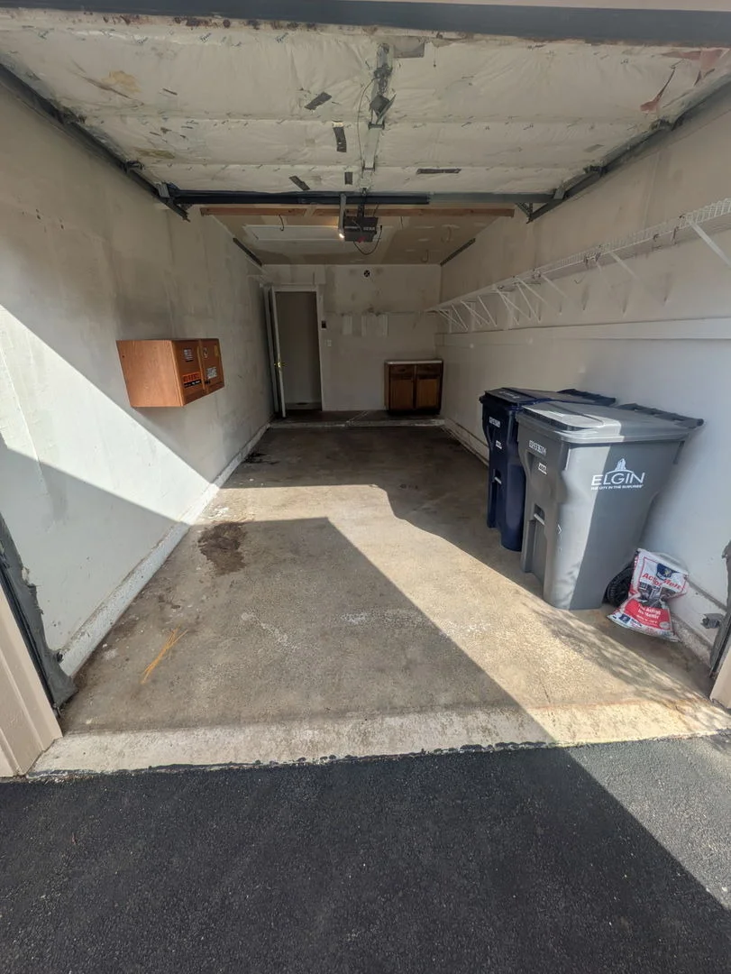Photo of Unit A at 400 Woodview Circle