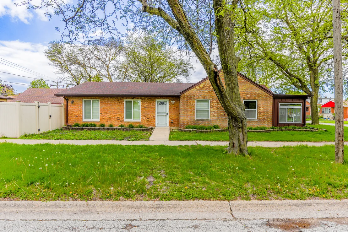Photo of 4350 Elm Avenue