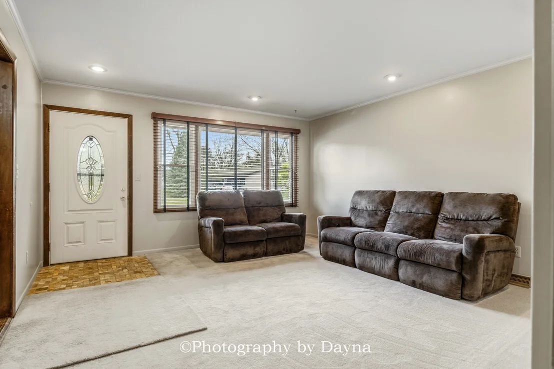 Photo of 913 Southgate Road