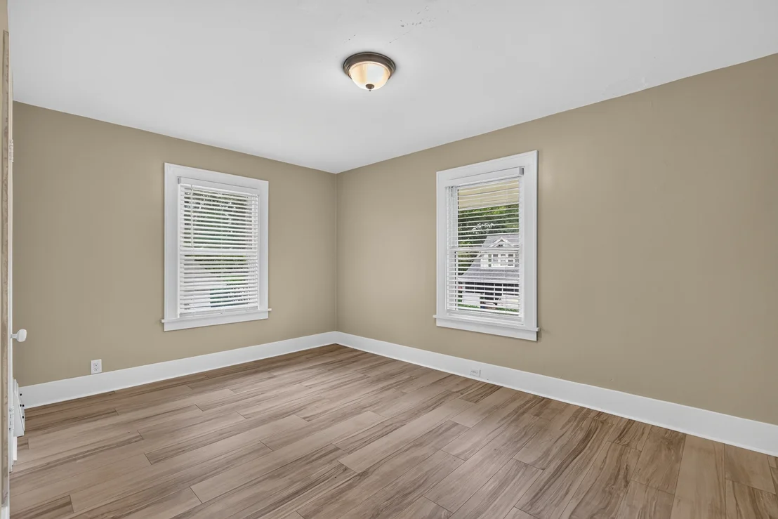 Photo of 127 W Moore Street
