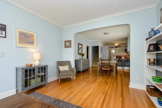 Photo of 2708 Central Park Avenue