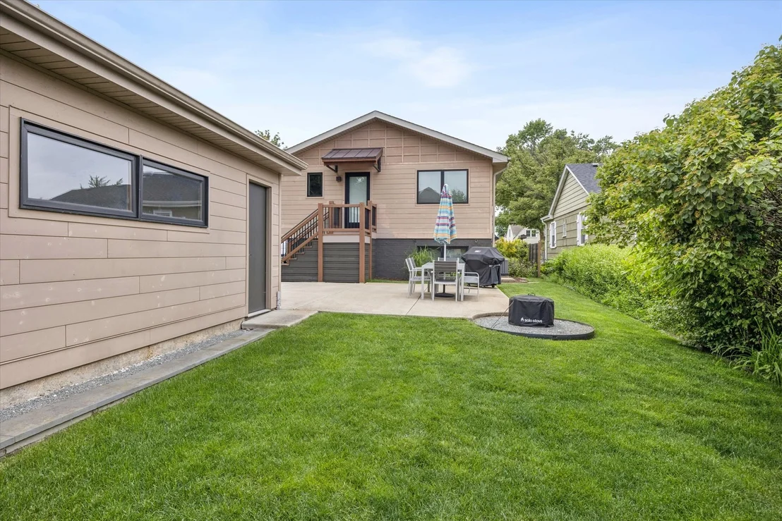 Photo of 687 S Spring Road