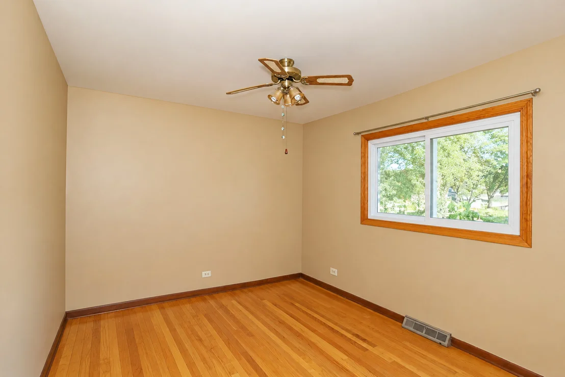 Photo of 984 Cuyahoga Drive