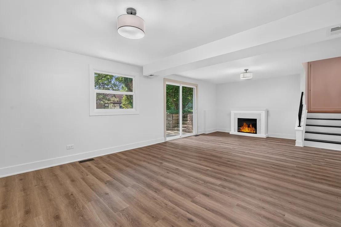 Photo of 405 W Newport Road