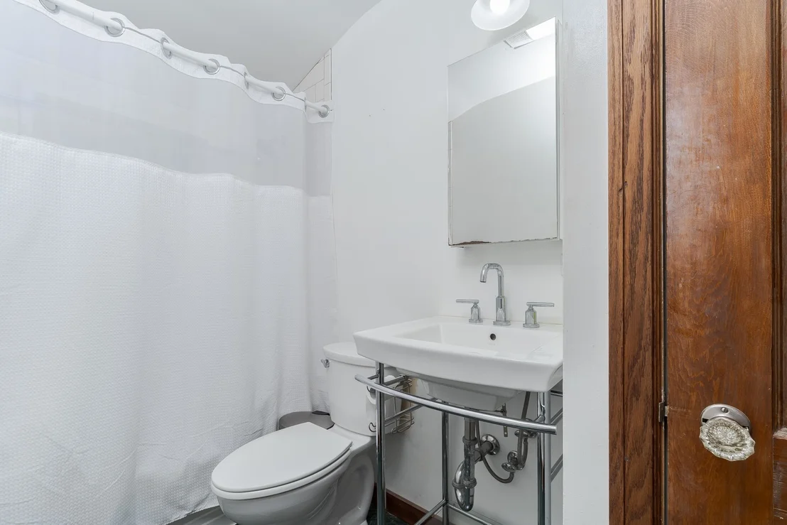 Photo of 821 Normal Avenue
