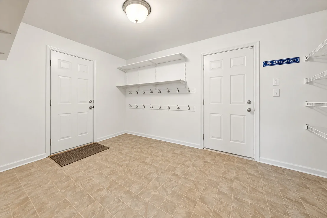 Photo of 1006 FOXVIEW Drive