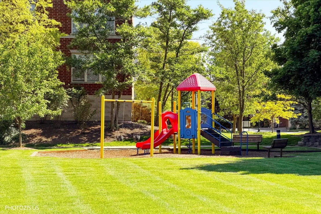 Photo of 462 Prestwick Lane