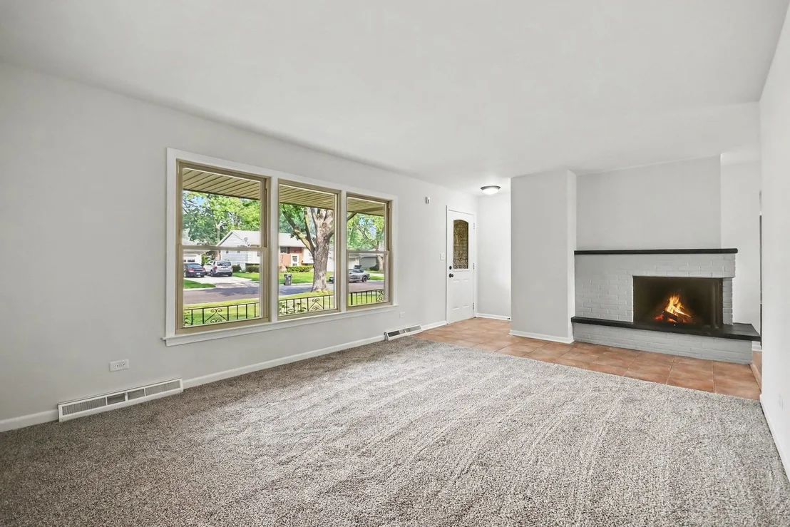 Photo of 209 Maureen Drive
