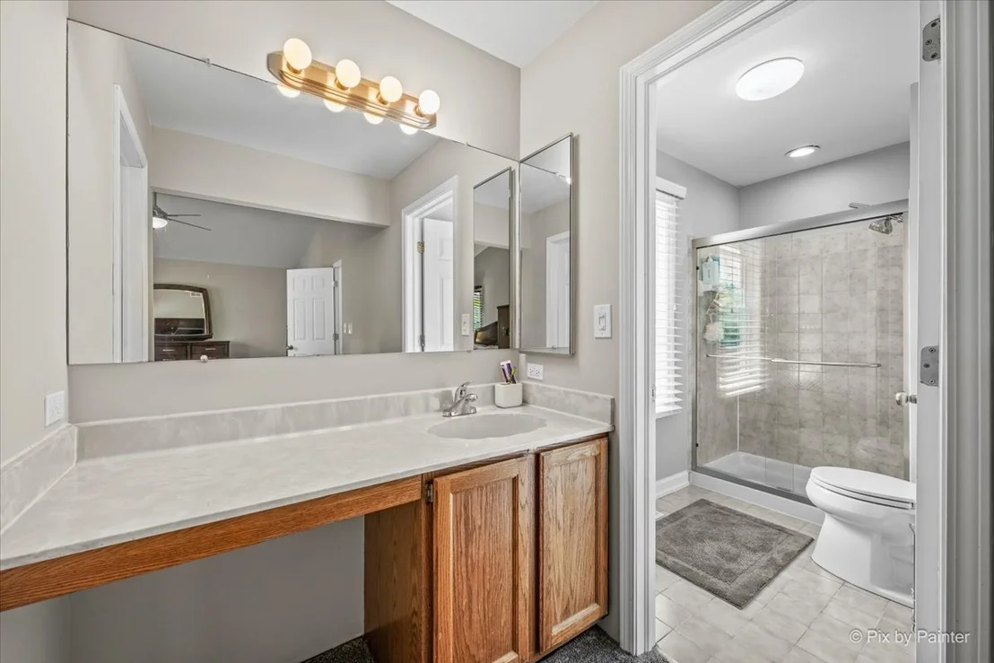 Photo of 658 WAINSFORD Drive