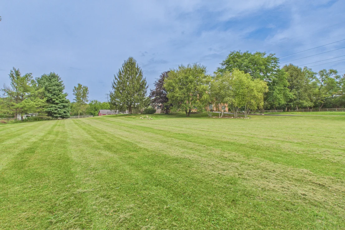 Photo of 122 Deepwood Road