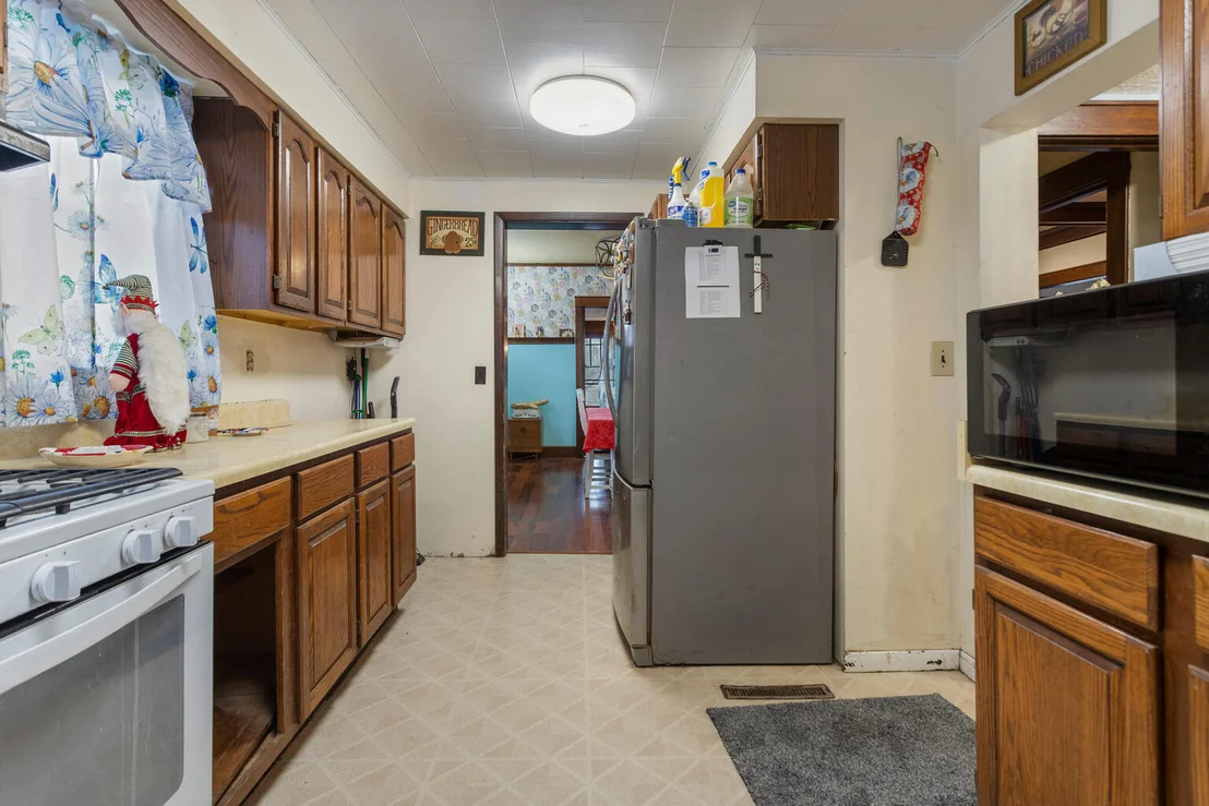 Photo of 615 High Street