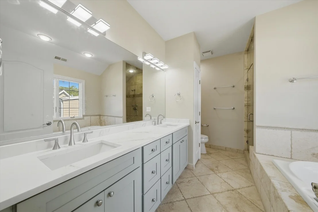 Photo of 301 Spruce Street