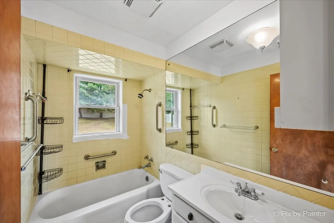 Photo of 1218 Oakleaf Avenue