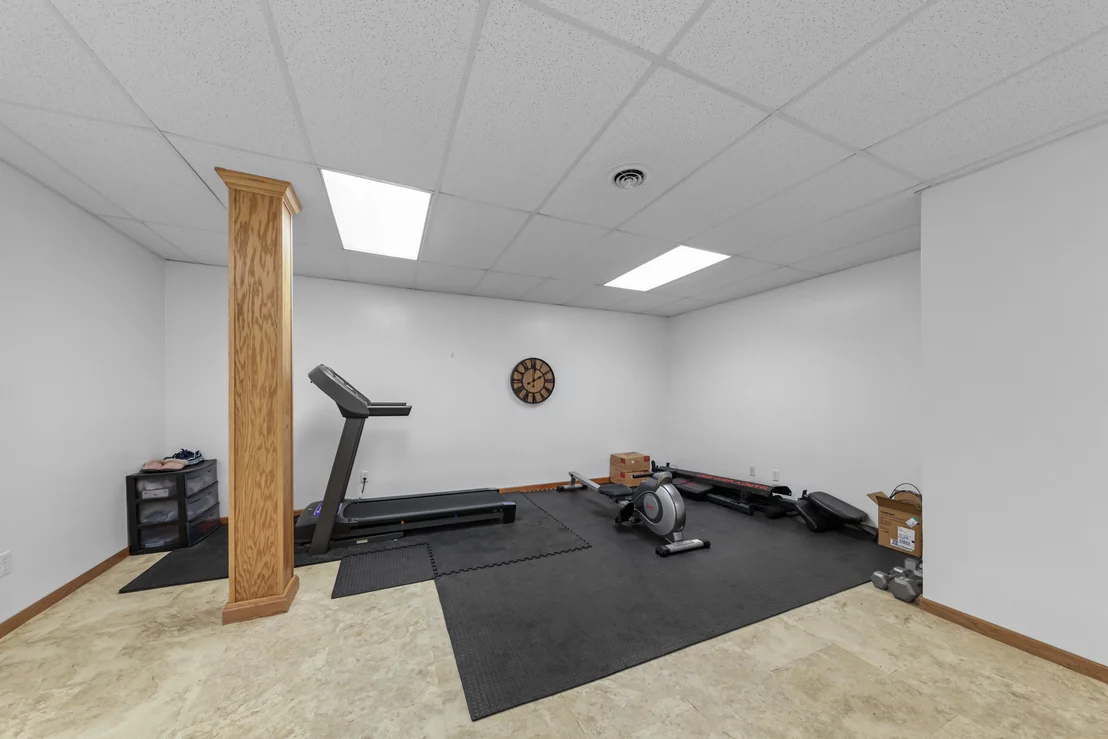 Photo of 5535 Airport Road