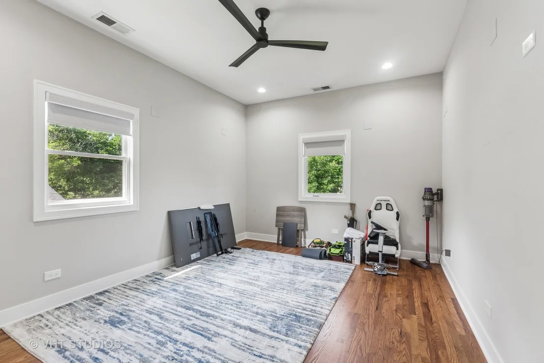 Photo of 447 W Harrison Road