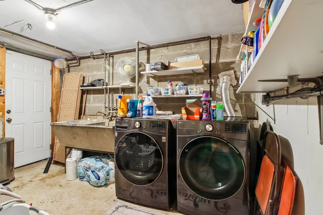 Photo of 245 Amherst Avenue