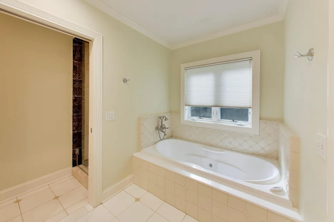 Photo of 917 Romona Road