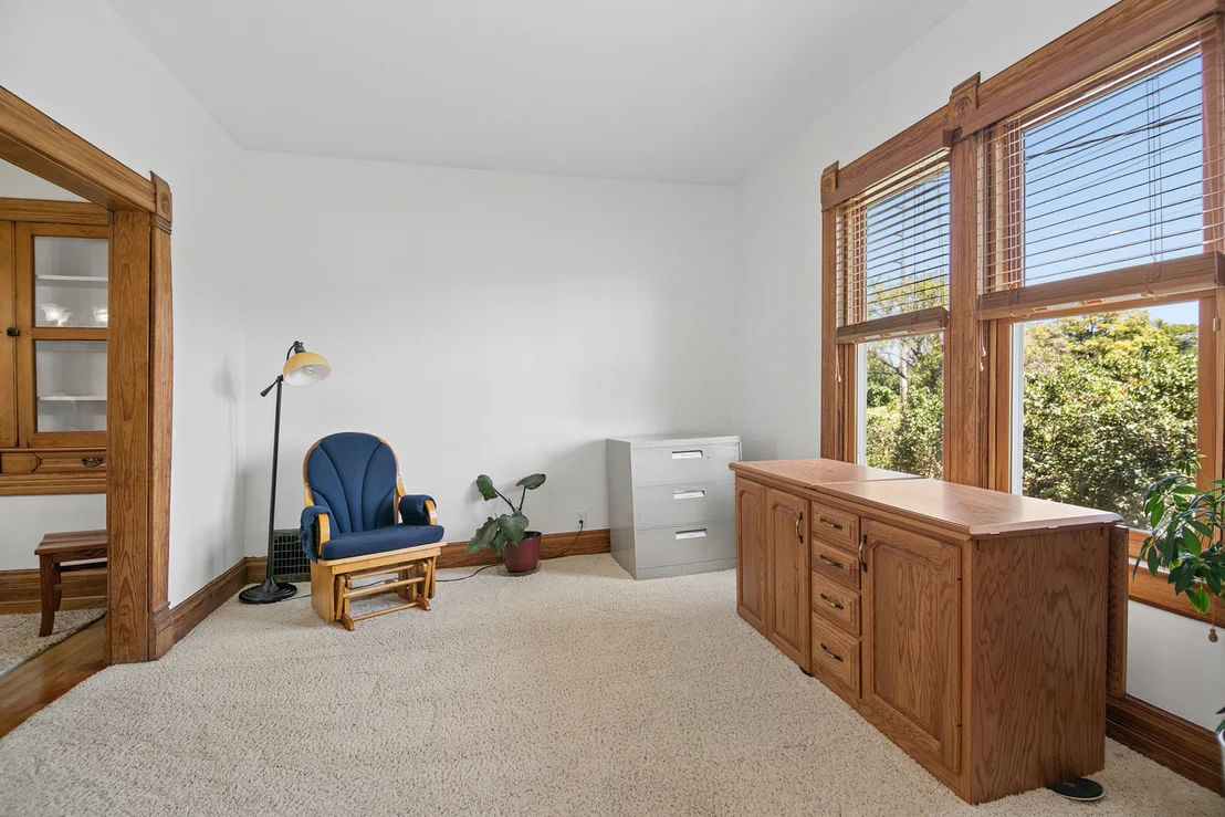 Photo of 125 W 1st Avenue