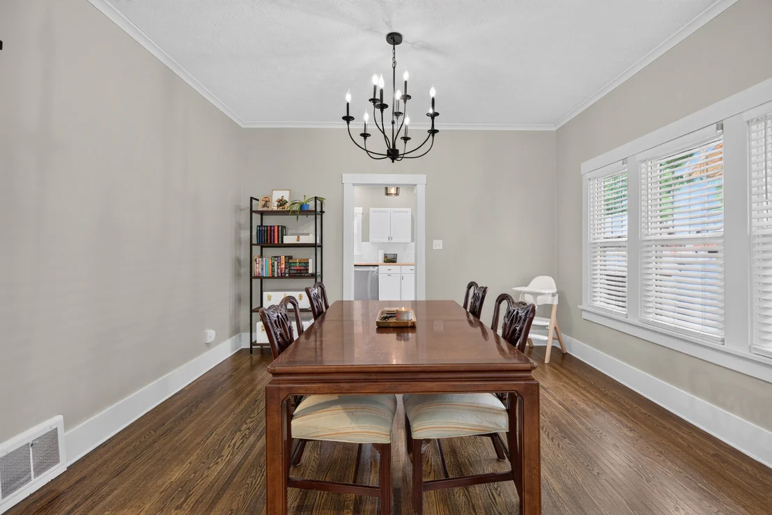 Photo of 1456 Birchlawn Place