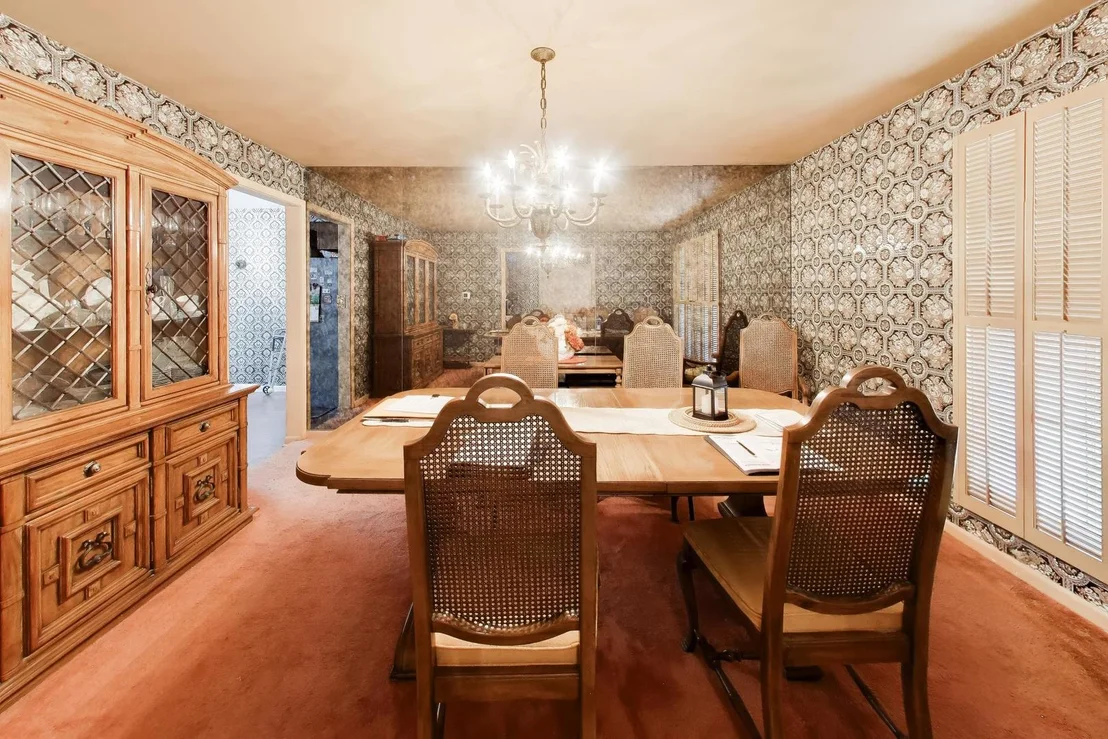 Photo of 1014 E Crabtree Drive