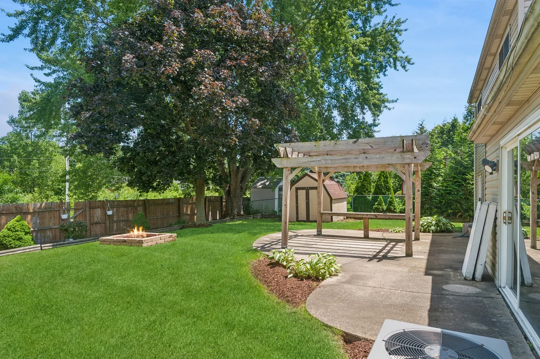 Photo of 465 Ridgefield Drive