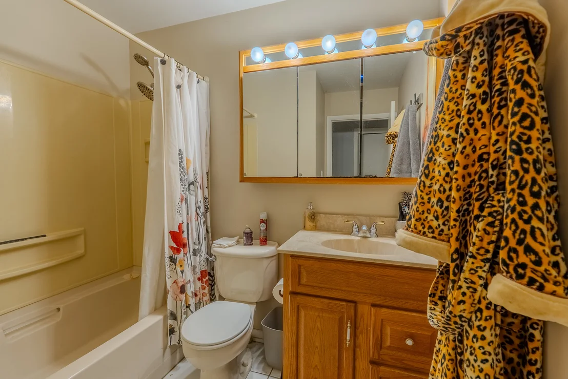 Photo of 680 Indian Spring Lane