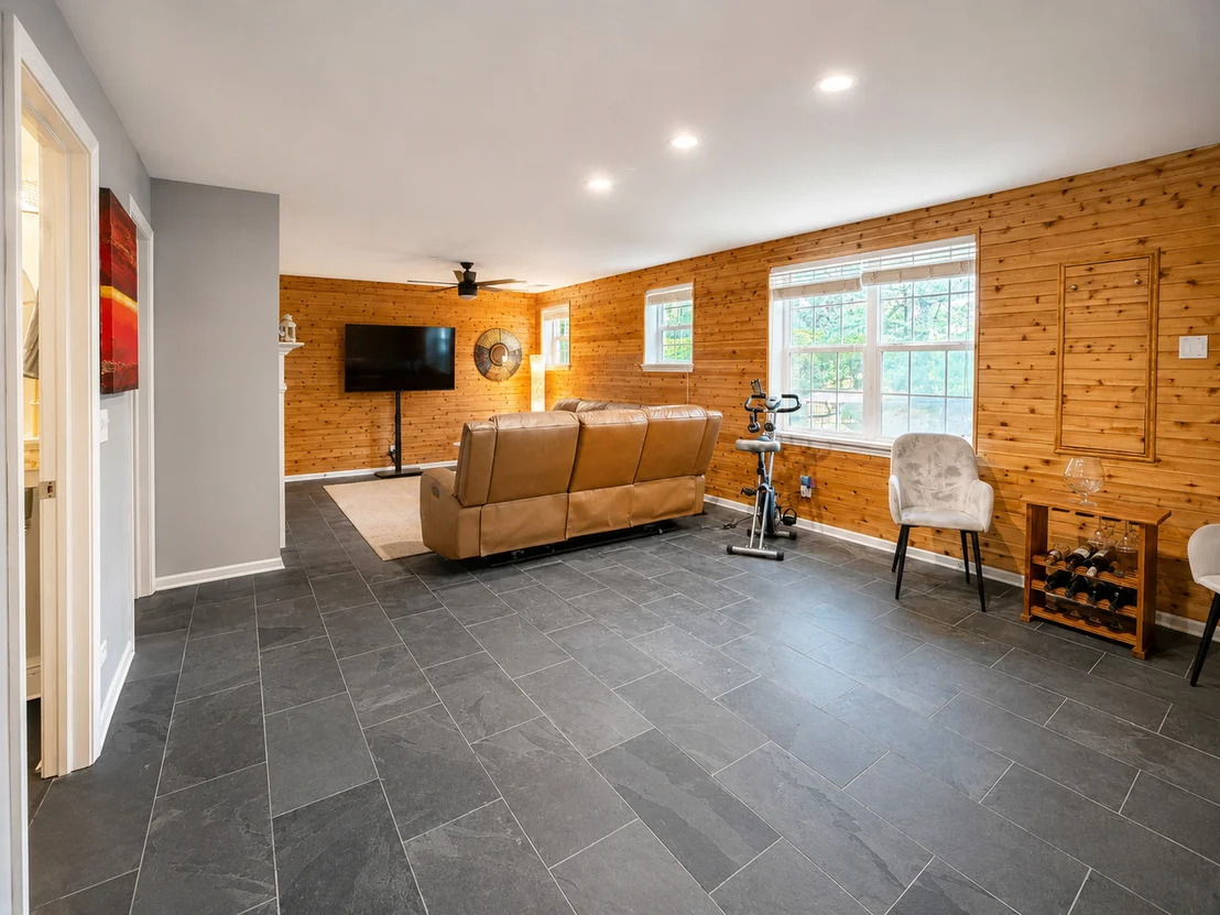 Photo of 394 Broadmoor Lane