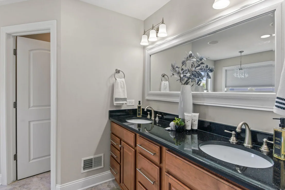 Photo of 3686 Bellamere Lane