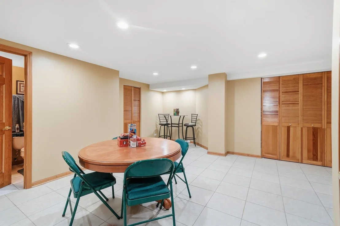 Photo of 567 Warbler Drive