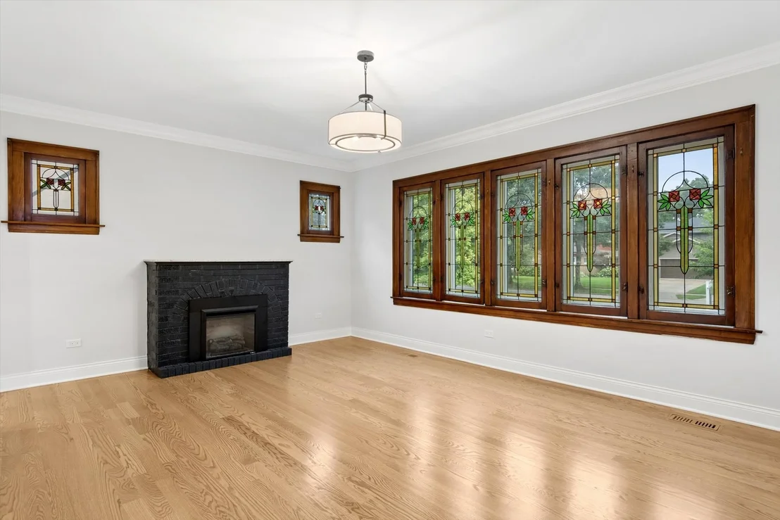 Photo of 354 Lionel Road
