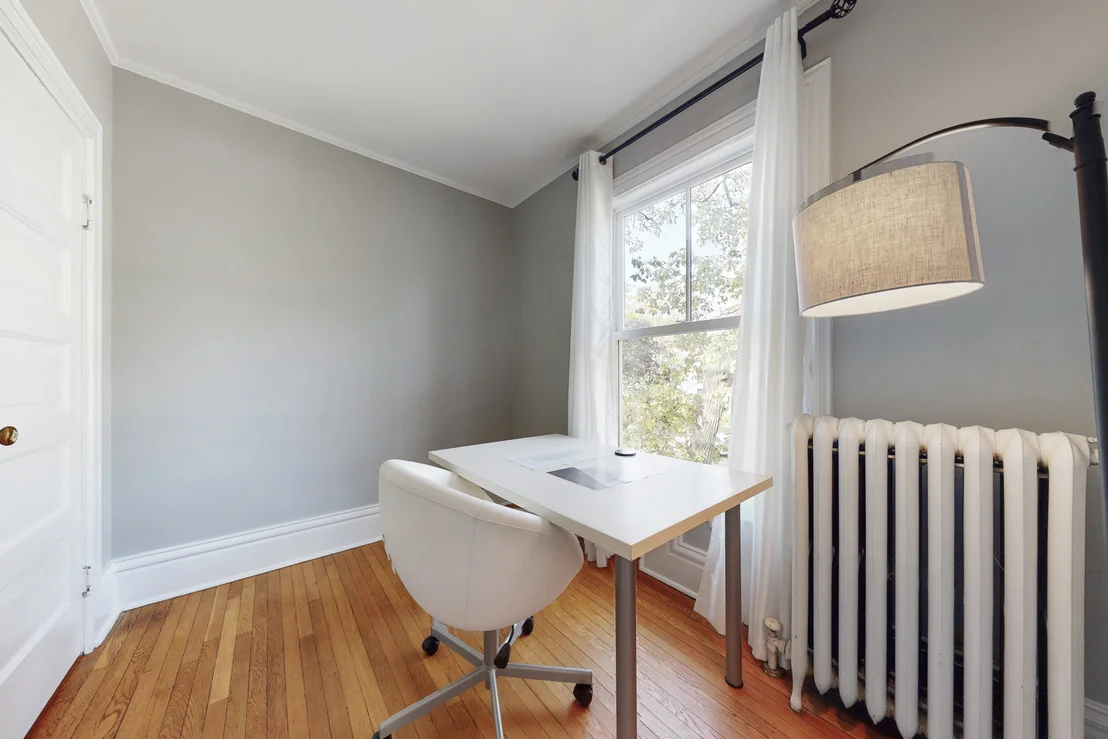 Photo of 1005 Greenleaf Avenue