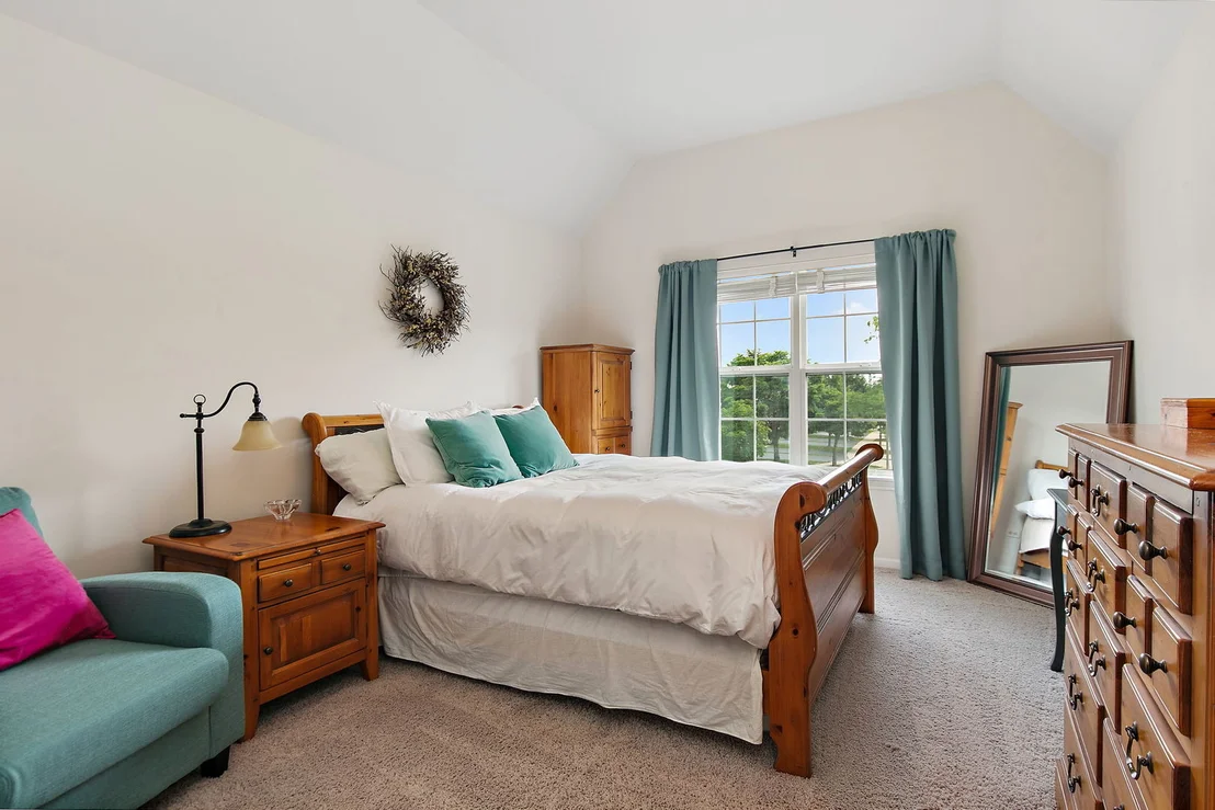 Photo of 1102 Pine Valley Court