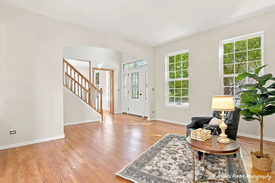Photo of 606 Barberry Trail