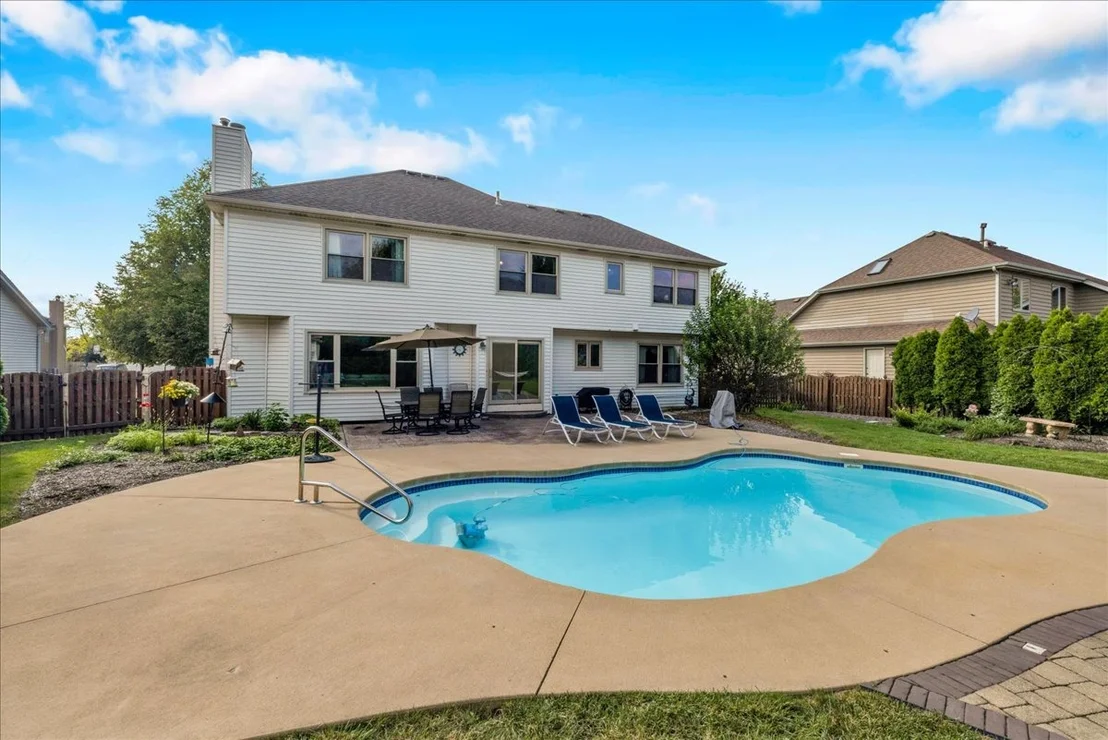 Photo of 236 Isleview Drive