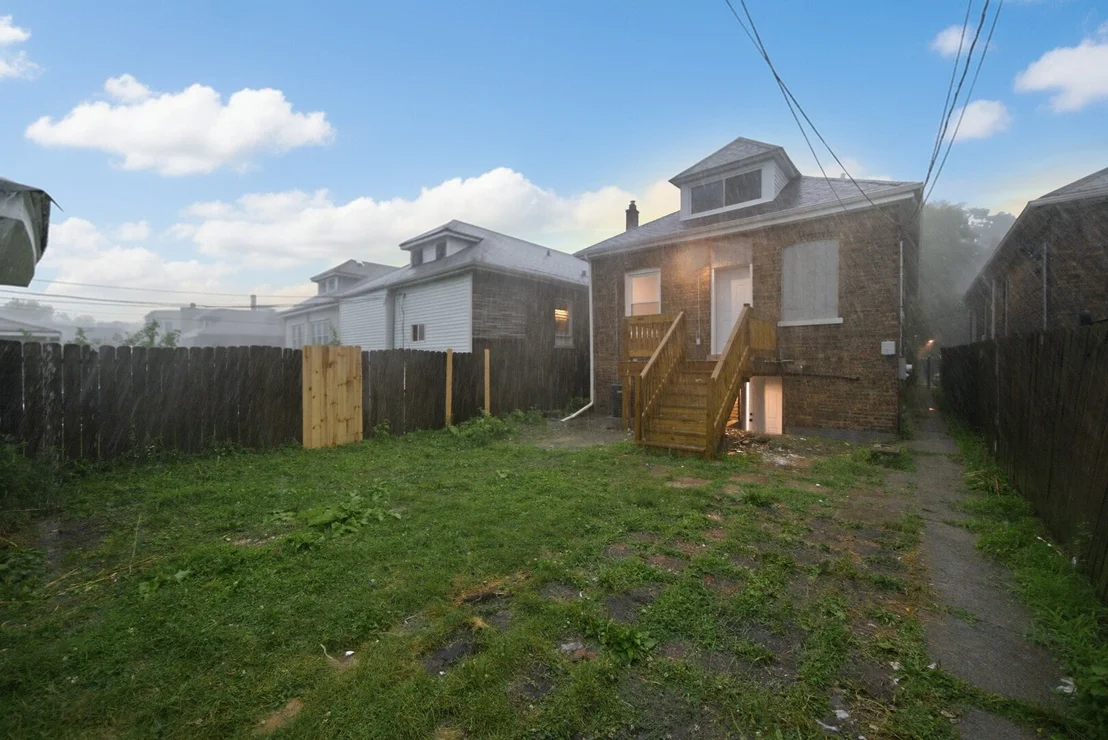 Photo of 5840 S Artesian Avenue