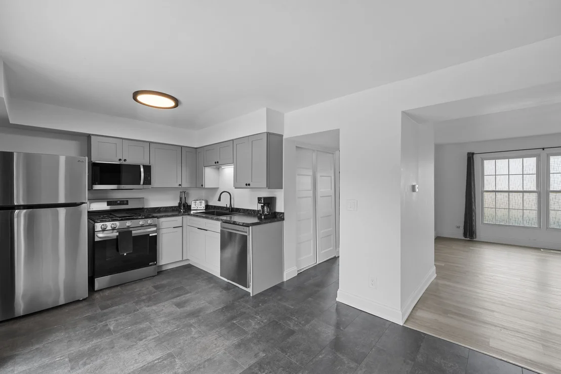 Photo of 818 Lexington Circle