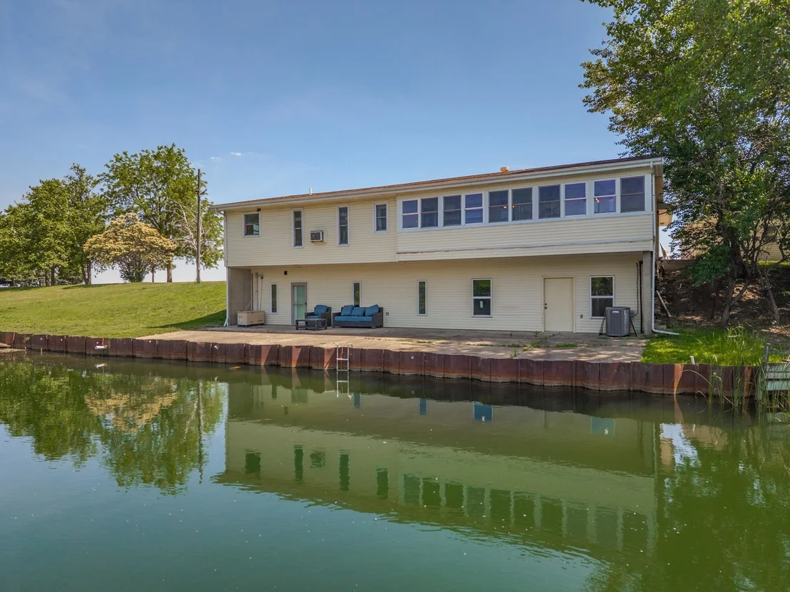 Photo of 2323 Duke Drive