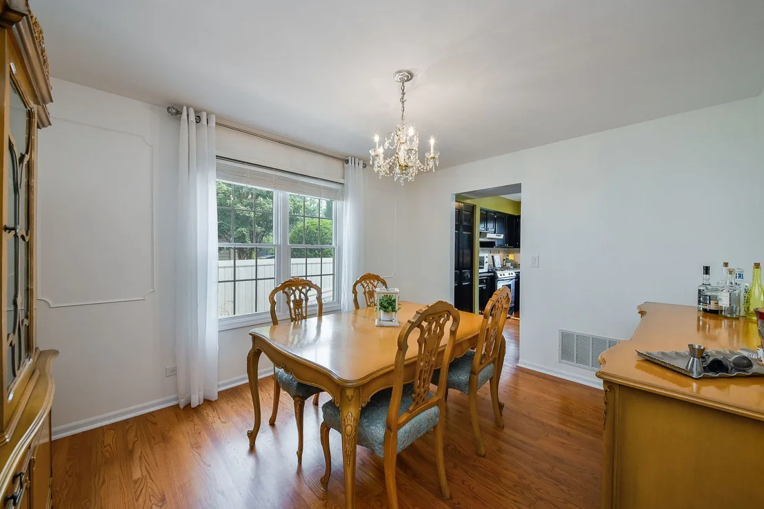 Photo of 959 Hill Crest Drive