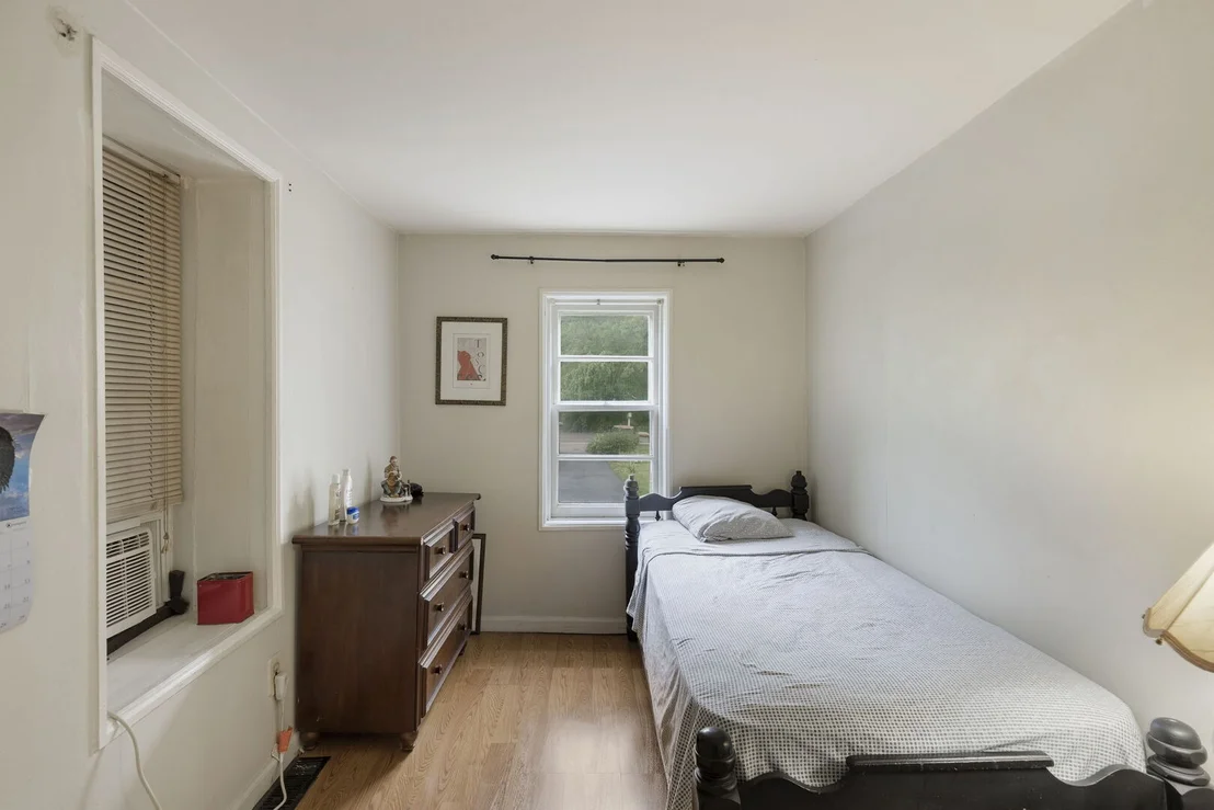 Photo of 124 Keck Avenue