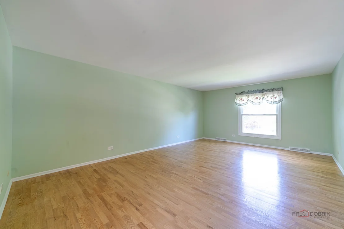 Photo of 255 Lee Road