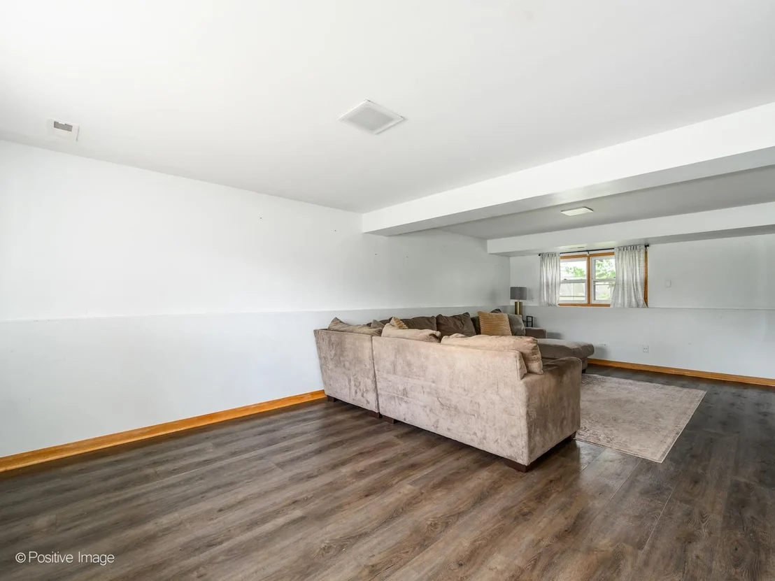Photo of 557 Delaware Trail