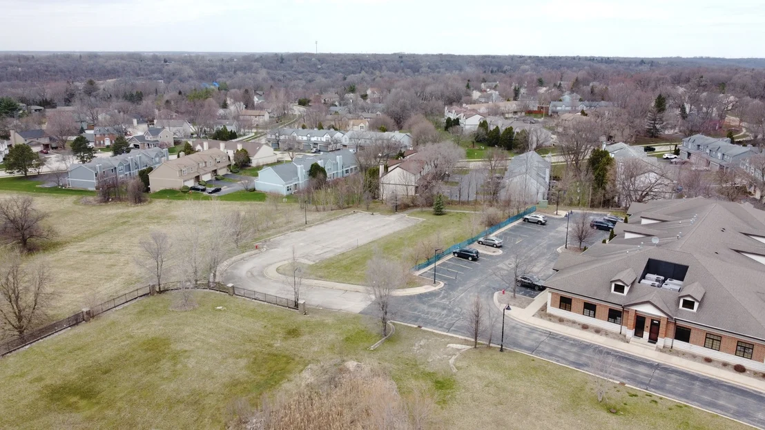 Photo of 1188 E Algonquin Road