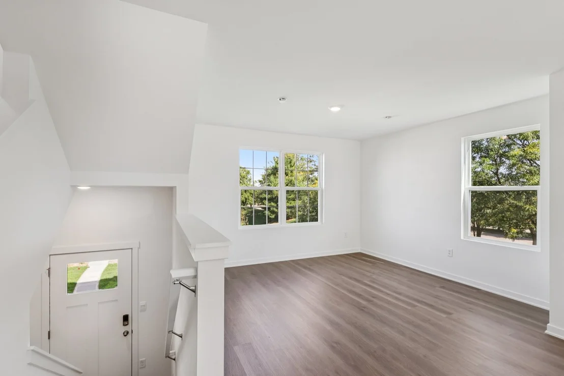 Photo of 1383 Oakfield Lane