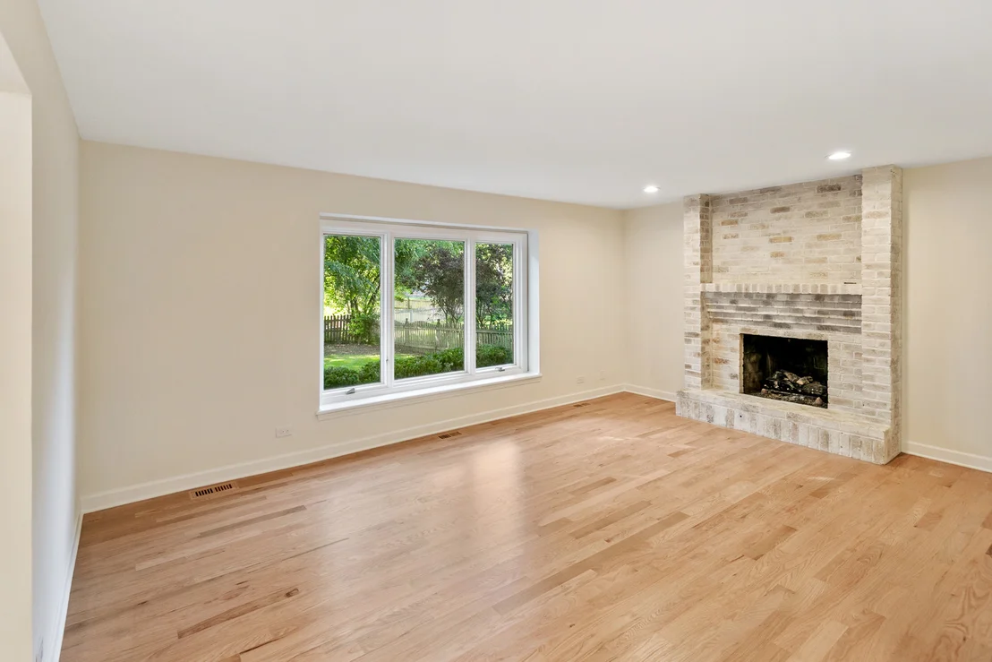 Photo of 710 Alexandria Drive
