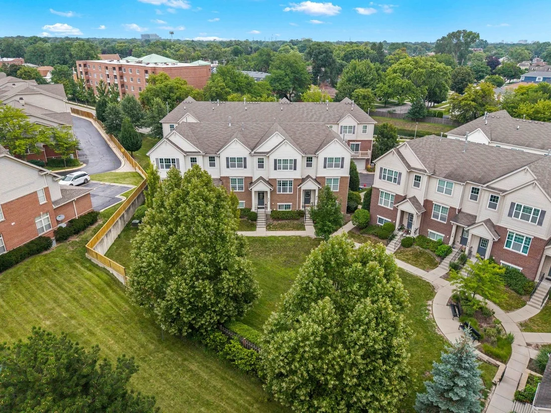 Photo of 400 Concord Court