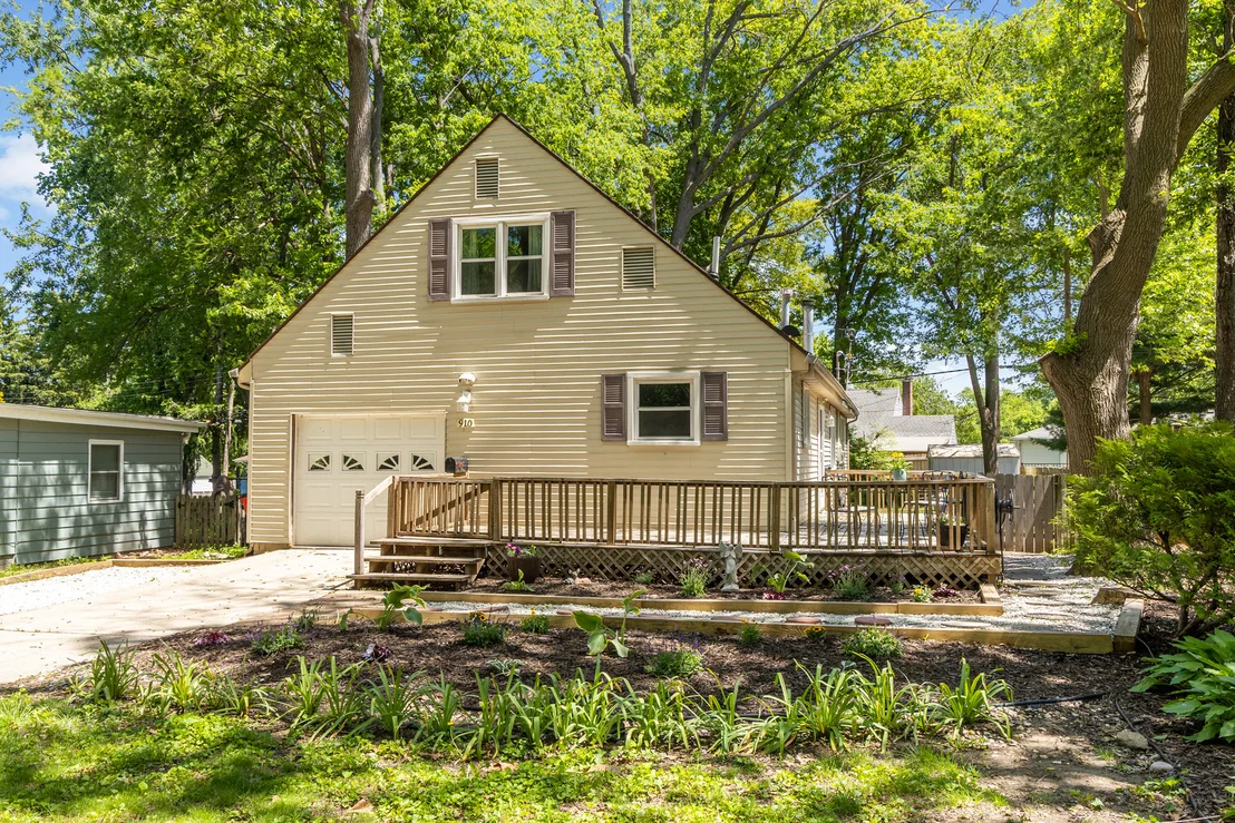 Photo of 910 Foley Avenue