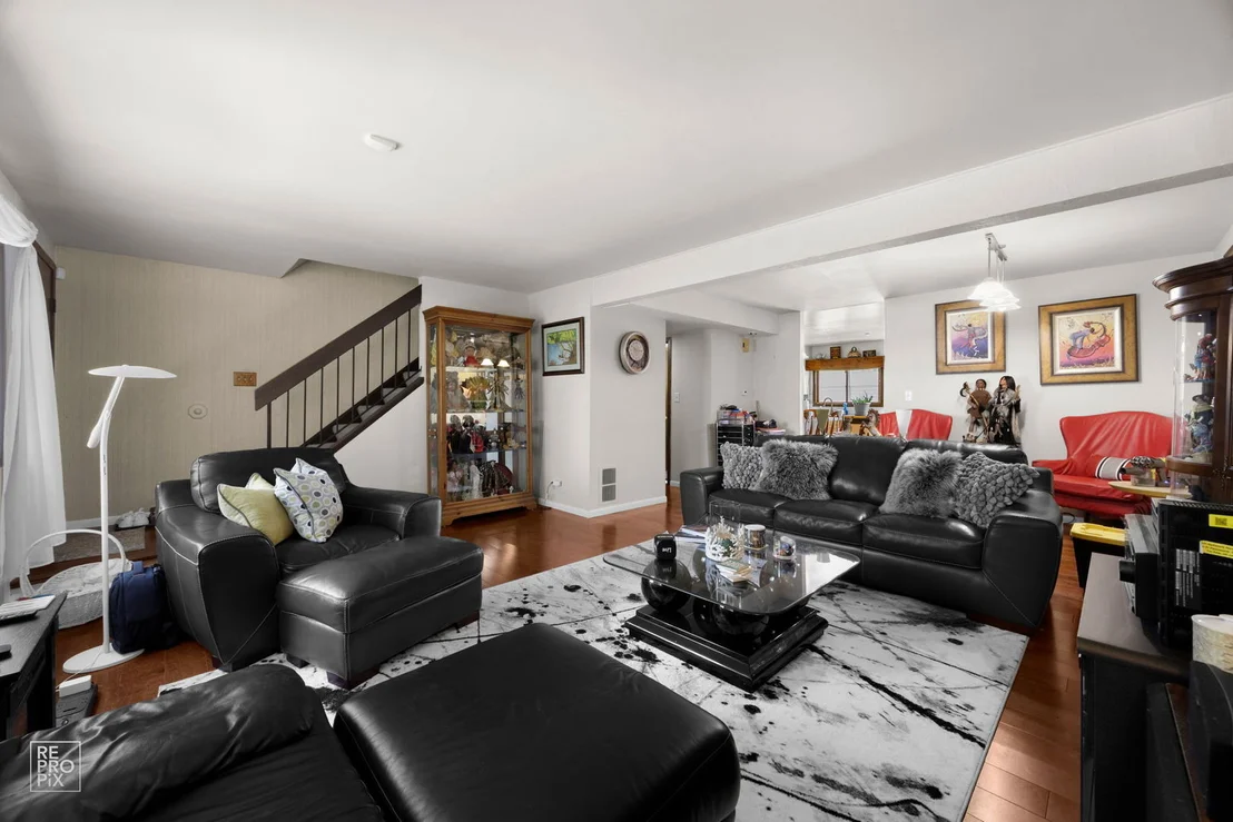 Photo of 1236 Willow Lane